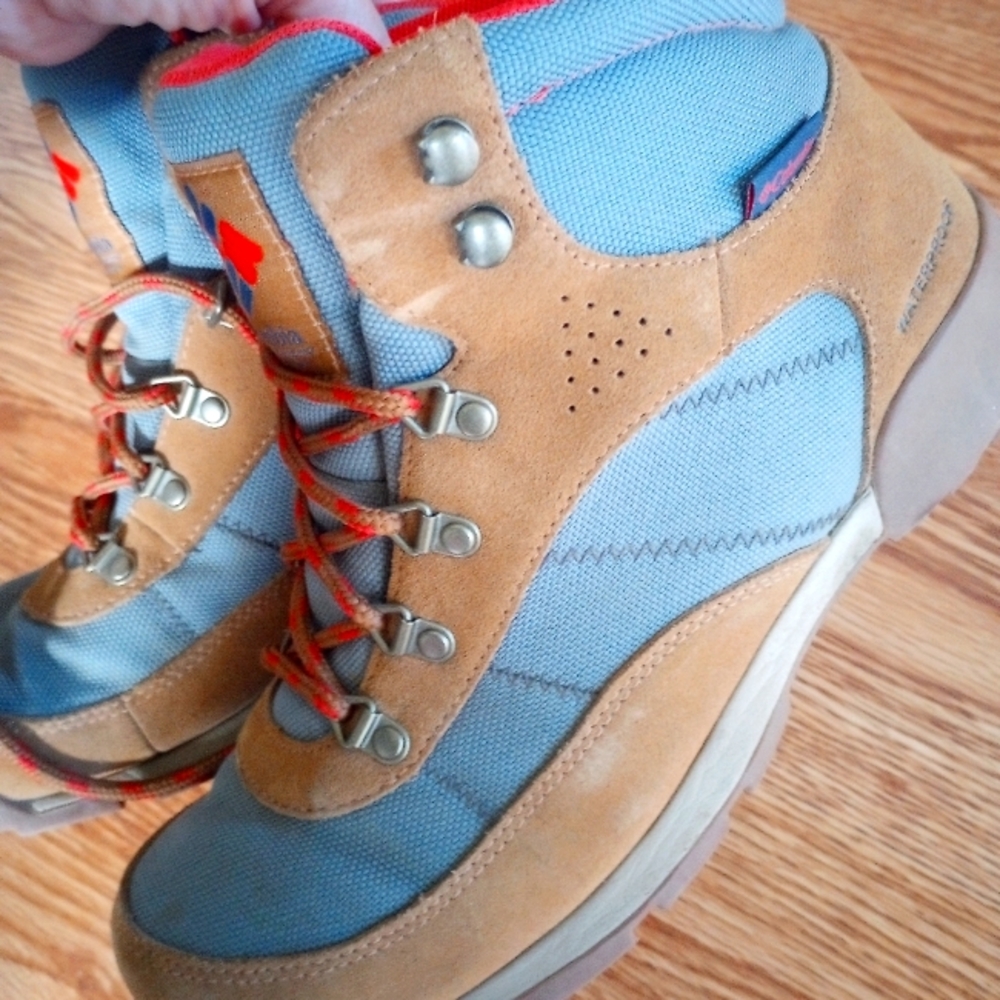Women's Colombia hiking boots